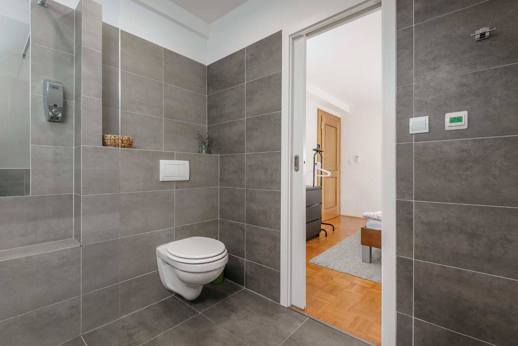 Roy 2 Bdr Apartment With Prague Castle View, Parking & Ac المظهر الخارجي الصورة