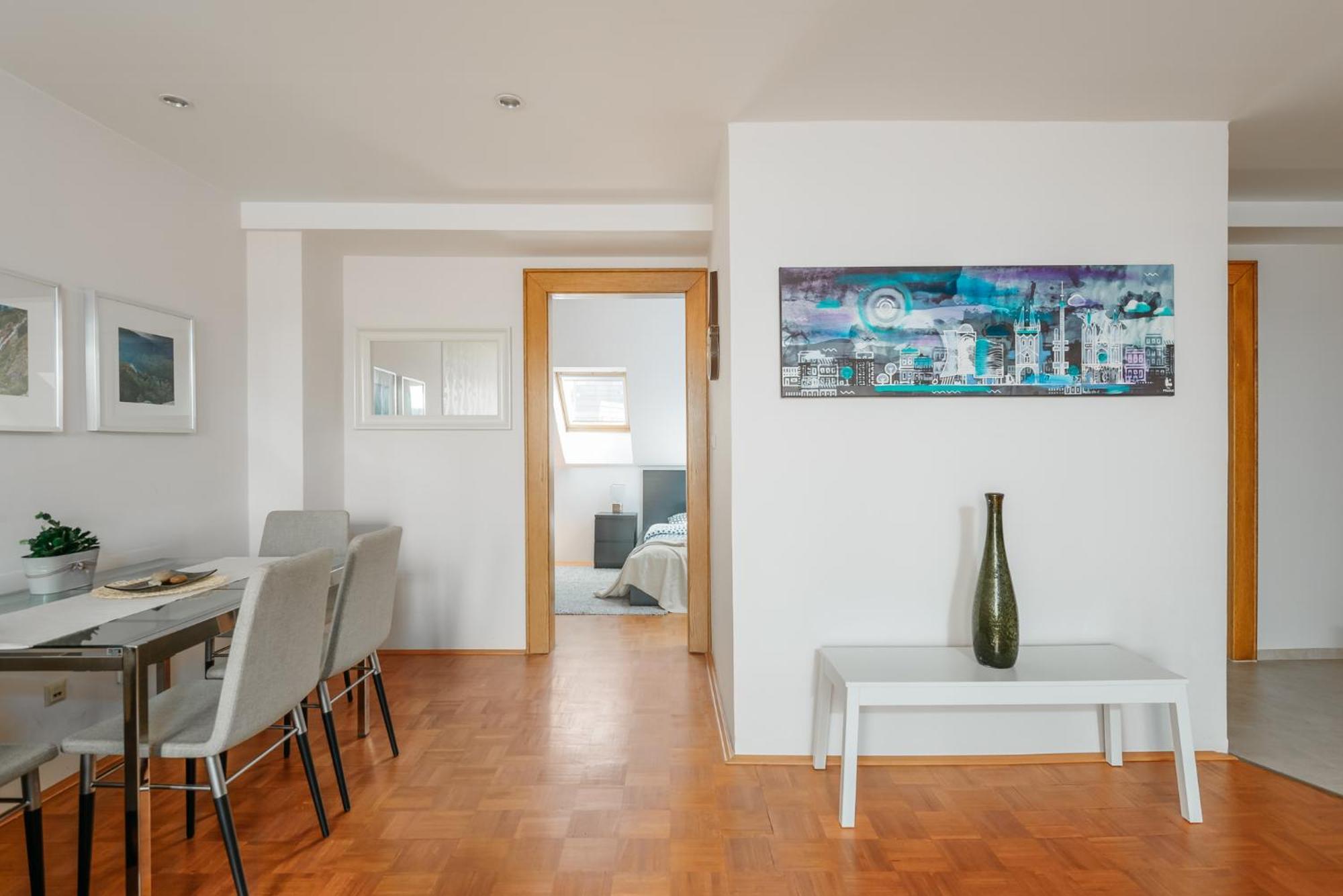 Roy 2 Bdr Apartment With Prague Castle View, Parking & Ac المظهر الخارجي الصورة